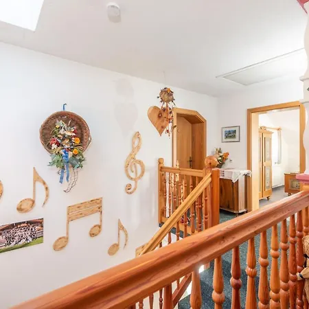 Mittergruberhof سخلادميخ